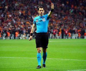 Halil Umut Meler ilk kez Kayserispor - Başakşehir maçı yönetecek