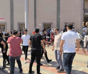 Telefon tamiri tartışması baltalı kavgaya döndü: 1 yaralı