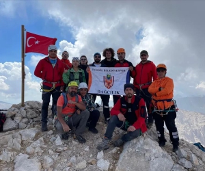 İnegöllü Dağcılar, 15 Temmuz'u Zirvede Andı
