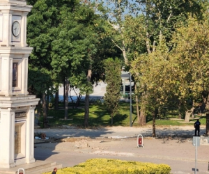 Saat Kulesi yanındaki bankamatikler kaldırıldı 