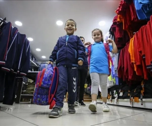 Okula adım atma maliyeti uçtu! Okul kıyafeti için 2 bin 500-3 bin TL harcanıyor