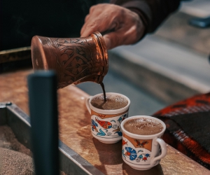 Günde Kaç Fincan Türk Kahvesi İçmeli? Faydaları ve Zararları