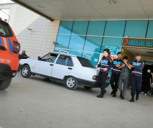 Bıçaklı saldırgan saklandığı evde yakalandı