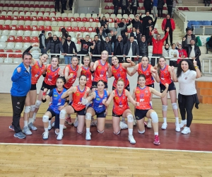 İnegöl'ün sultanları doludizgin ilerliyor 