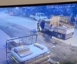 Sanayiyi dolaşıp hepsini çaldı!