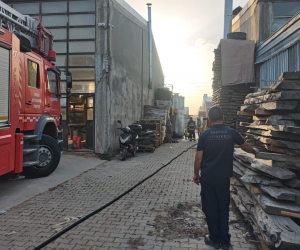 Sanayide yangın! İtfaiye müdahale etti