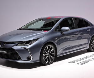 Toyota'dan görülmemiş kampanya! Hem indirim, hem tamamına kredi