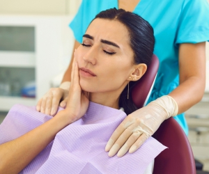Diş Ağrısı İçin En İyi Çözüm Yolları Nelerdir?