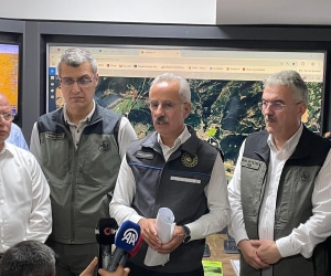 Bakan Uraloğlu yangın ile ilgili son gelişmeleri paylaştı 