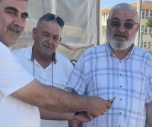 İnegöl'de bulduğu içi para dolu cüzdanı sahibine teslim etti