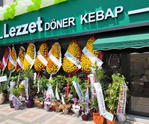 Lezzet Döner 2. şubesini Adliye karşısında açtı