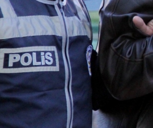 Bulunduğu yer şaşırttı! Cinayetten aranıyordu