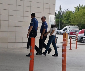 İnegöl'de şok olay: Annesini rehin aldı