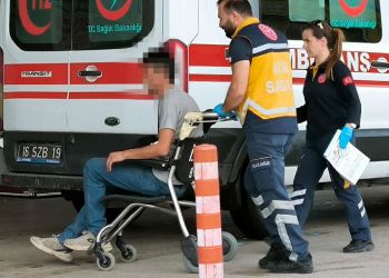 İnegöl'de Merdivenden Düşen İşçi Yaralandı