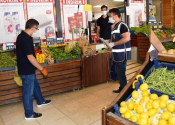 Yunusemrede marketler denetlendi