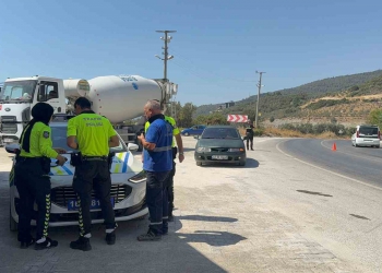 Gemlik Kumla-Armutlu yolunda radarlı denetim