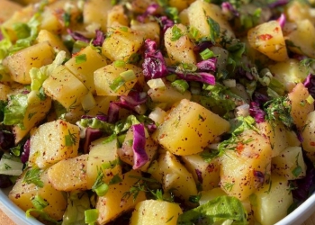 Sofraların Yıldızı: Kolay Patates Salatası Tarifi