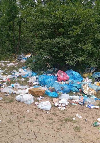Bursalı doğaseverler 5 Haziran Dünya Çevre Günü kapsamında çöp topladı
