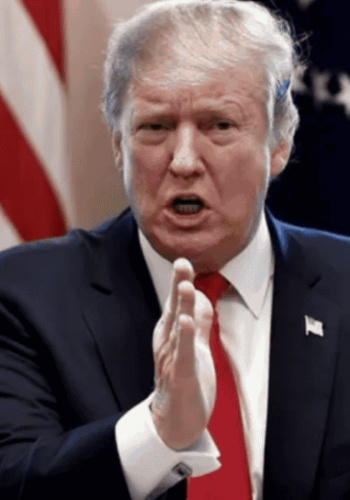 Trump cezaevine teslim oldu