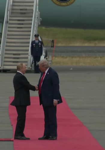 Trump’ın Putin’i ABD’de ağırlaması tartışma yarattı
