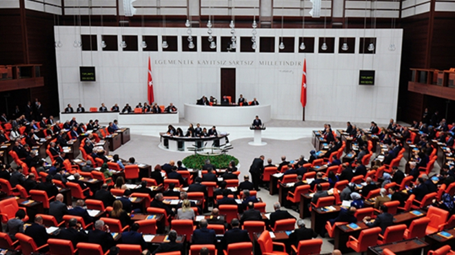TBMM’de Emekli Zammına Kahkaha Krizi: “Burası Kahvehane Değil!”