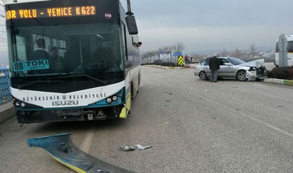 Halk Otobusu Kaza Yapti Inegol Haberleri