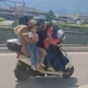 Bursa’da motosiklete 5 kişi binen aile yürekleri ağza getirdi