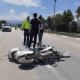 Ekipler dakikalarca dil döktü, parçalanan bisikletini bırakmamak için direndi