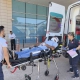İnegöl’de minibüs bariyerlere çarptı; 1 yaralı