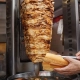 İnegöl'de döner yiyen yaşlı adam az daha canından oluyordu!